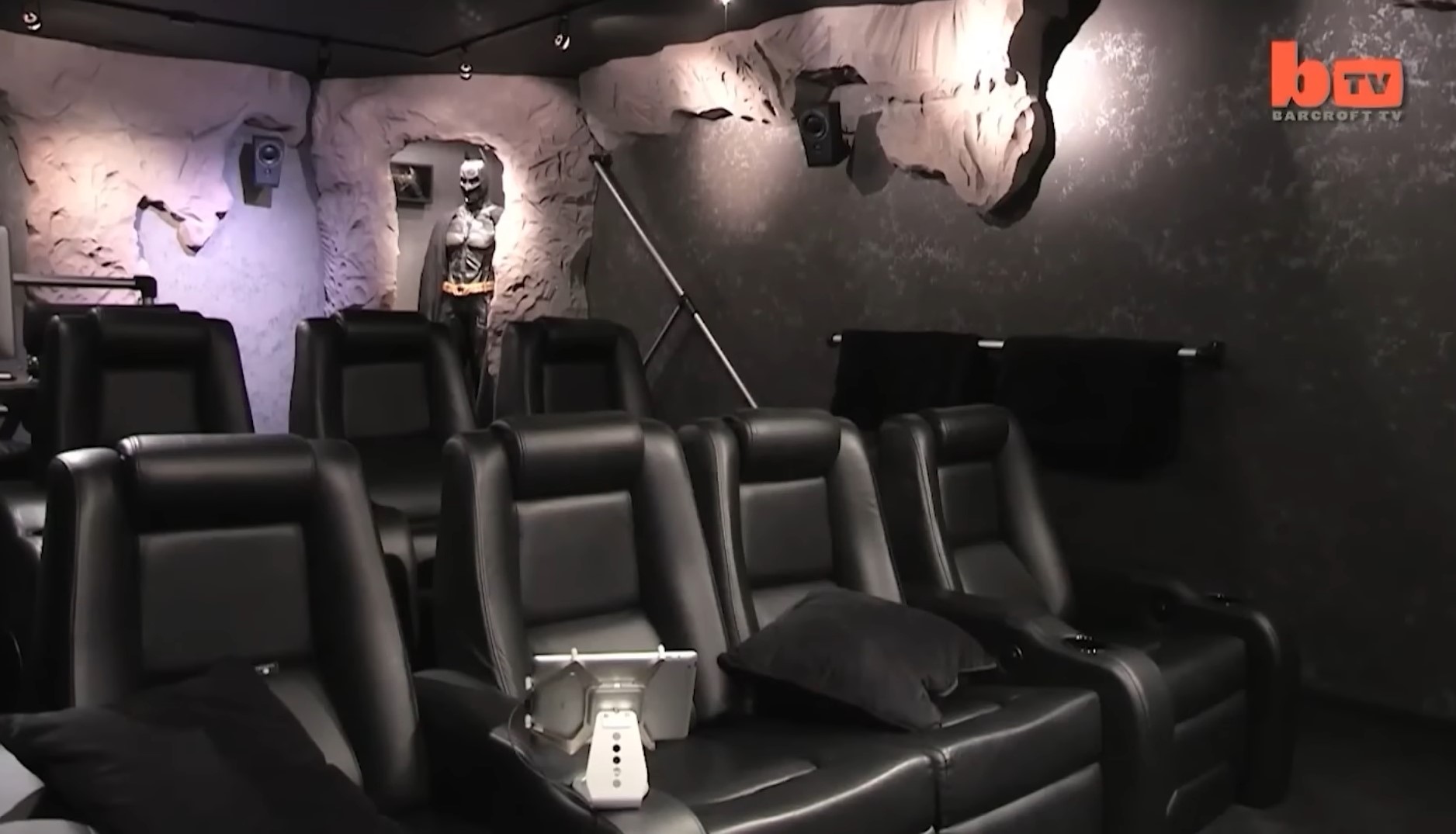 Найдивніші будинки у світі: ви будете вражені хатами, в яких живуть люди