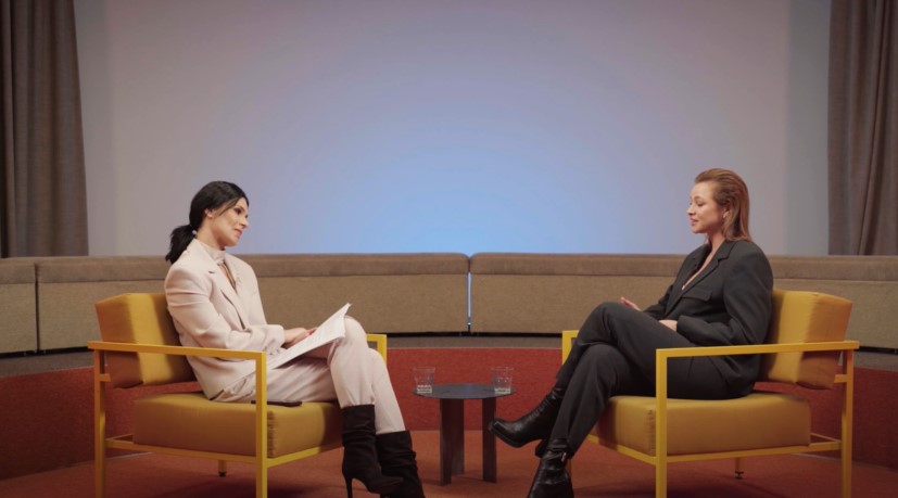 "Довелося прийняти важке рішення": хлопець української співачки втік за кордон