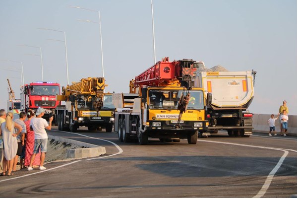 В Херсоне по программе Зеленского открыли первый съезд путепровода "ХБК-Таврический"