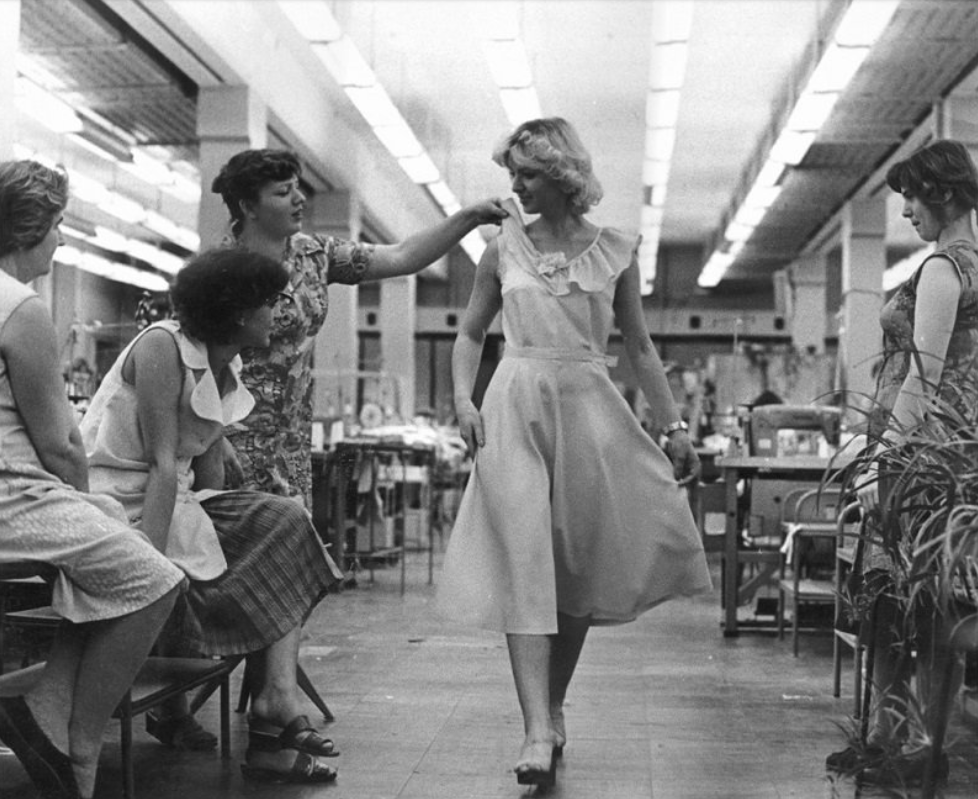 Затверджений компартією одяг і панталони з начосом: якою була мода в СРСР (фото)