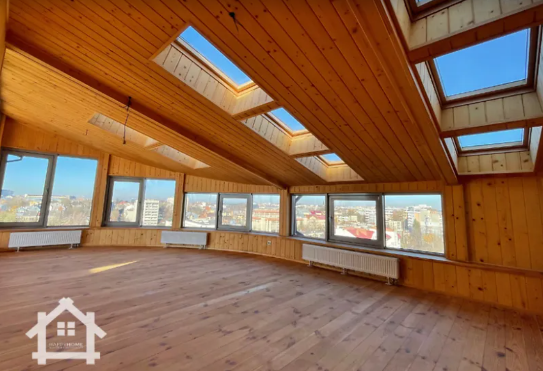 У Львові за 37 мільйонів продають VIP-квартиру з "гарним краєвидом": як виглядає житло