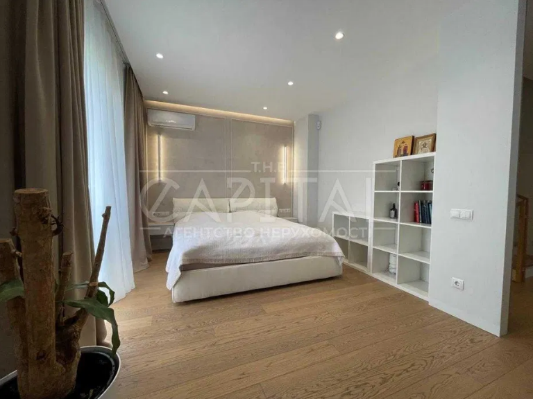 Даша Квіткова продає свій крутий будинок на OLX: його ціна може шокувати