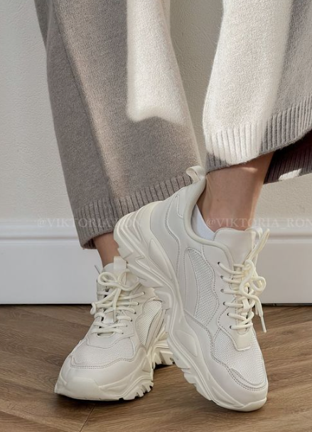 Головні антитренди 2023 року: відмовтесь від цих речей, аби не мати смішний вигляд