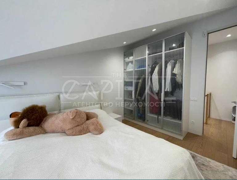 Даша Квіткова продає свій крутий будинок на OLX: його ціна може шокувати