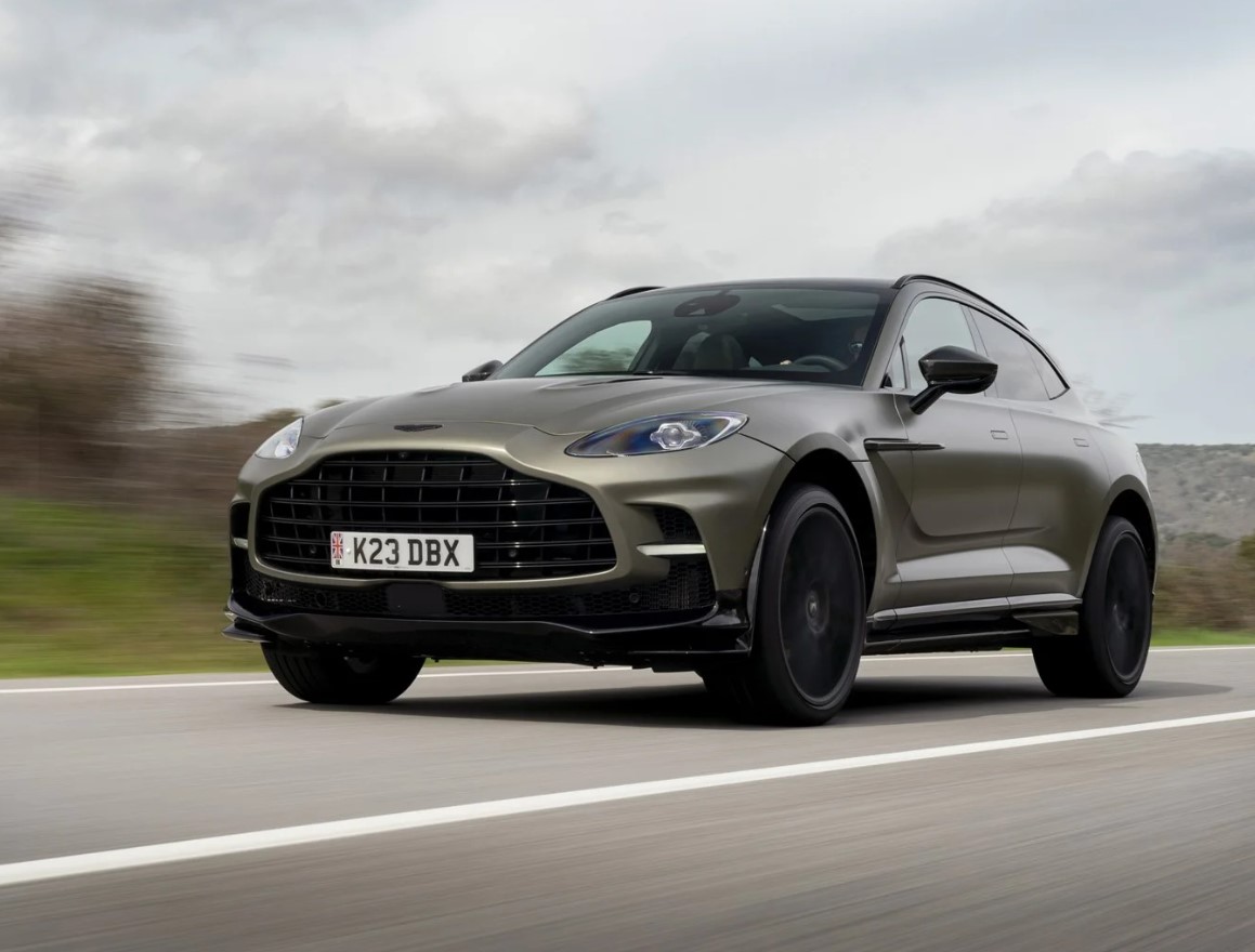 За ціною суперкарів: ТОП-5 найдорожчих кросоверів українського ринку