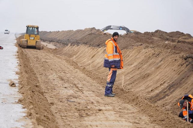 В аэропорту Винницы начались работы по реконструкции взлетно-посадочной полосы