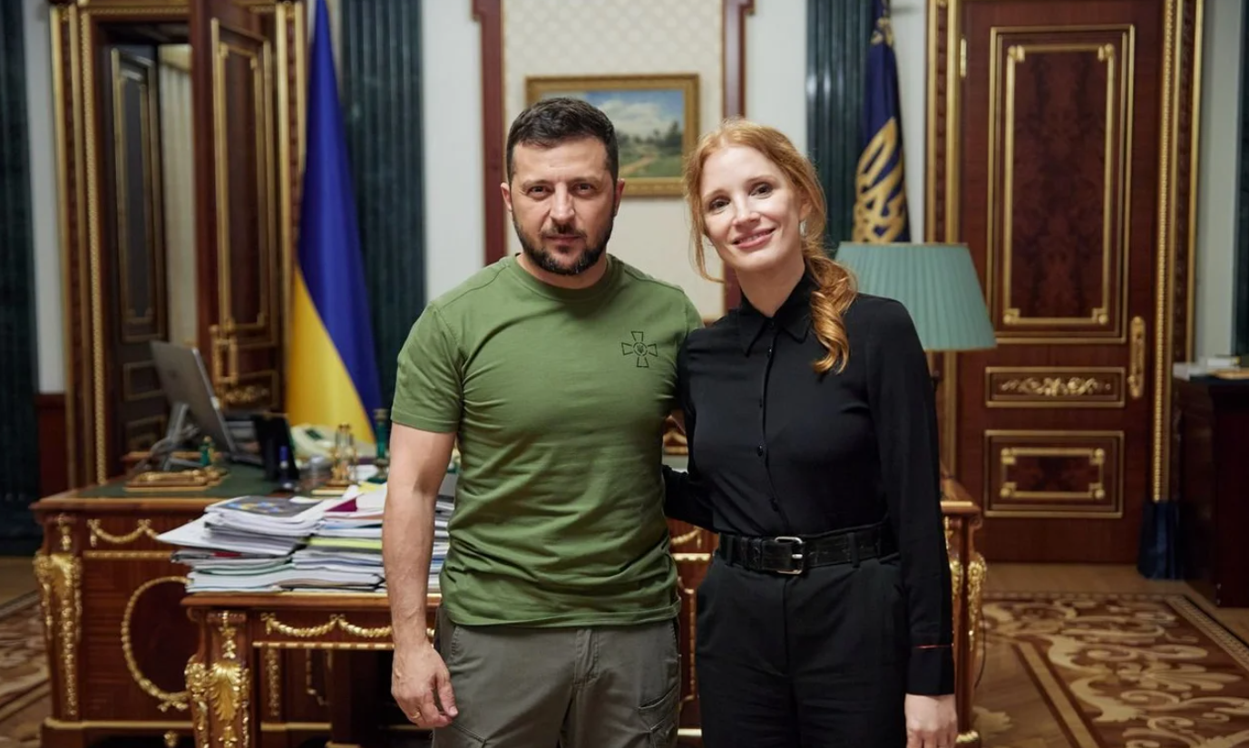 Мировые звезды, которые активно поддерживают Украину: кто и как помогает нам с 2022 года