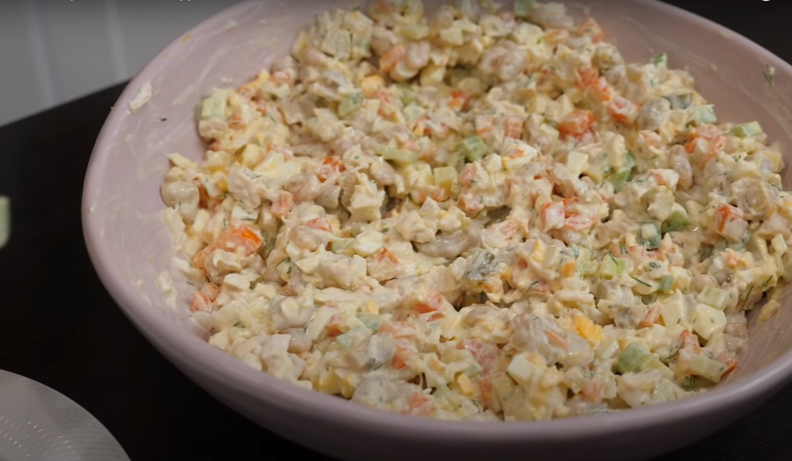 Салат "Марфа" називають серйозним конкурентом "Олів'є": готується легко і швидко!