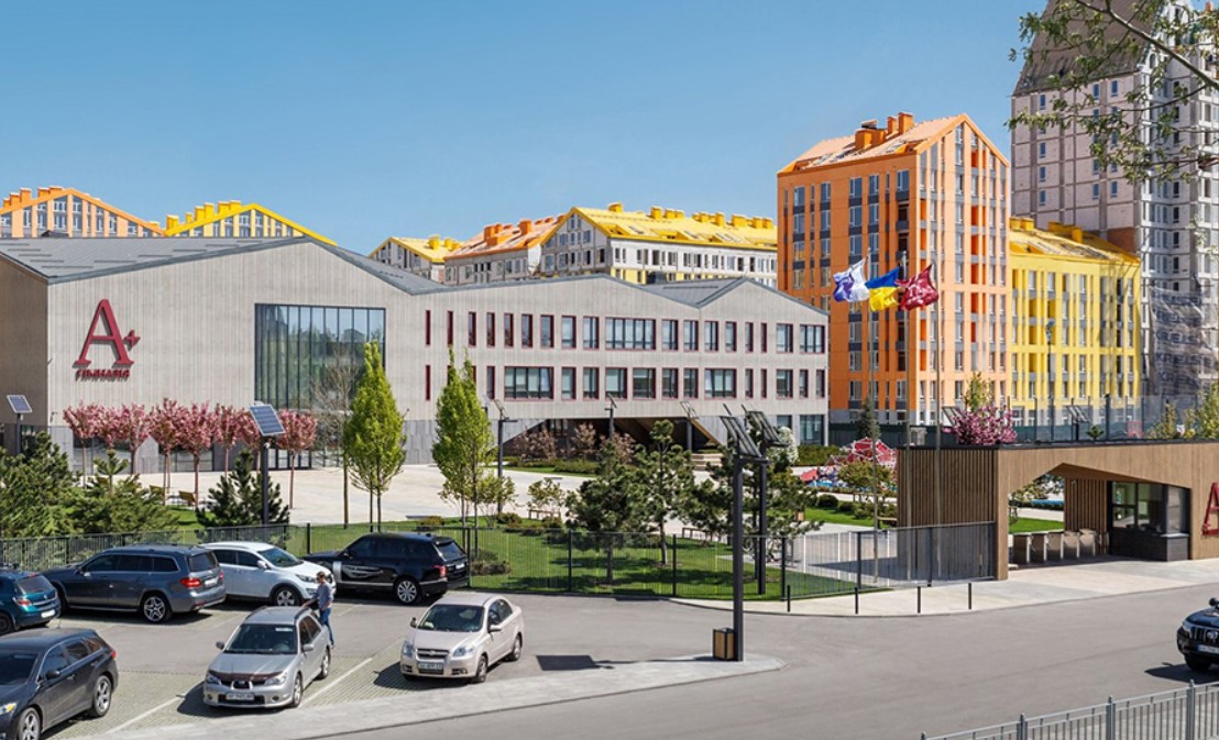 Стеклянный мост, Рошен и частная школа: семь проектов из Киева стали номинантами европейской премии