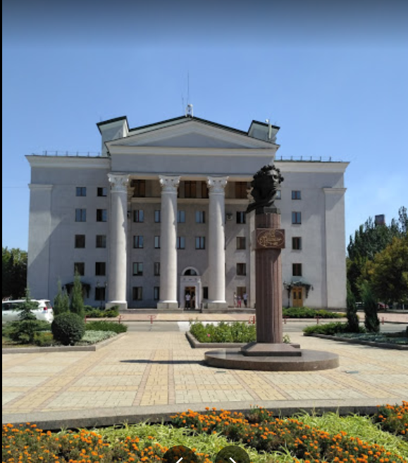 Новые фото и видео разрушенного Мариуполя. Сравните с городами, которые "бомбили 8 лет"