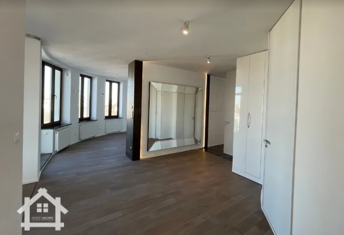 У Львові за 37 мільйонів продають VIP-квартиру з "гарним краєвидом": як виглядає житло