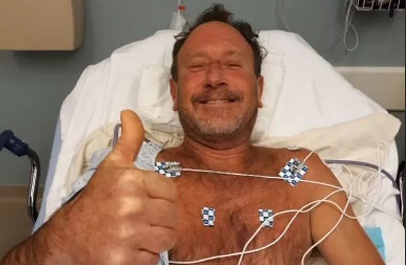 Чоловіка проковтнув кит, але йому вдалося дивом вижити (фото)