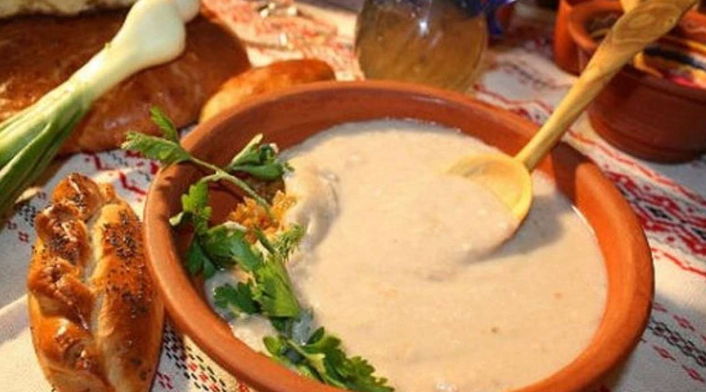 Делікатеси з пармезаном і гречана лемішка: що їли українці 100 років тому