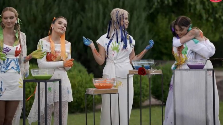 Як минув 3 випуск "Холостяка-13". Поцілунки, сльози та несподіваний "виліт" одразу двох учасниць