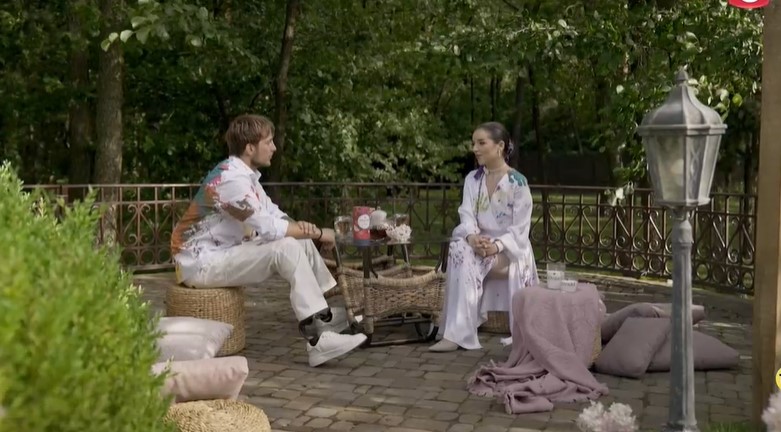 Як минув 3 випуск "Холостяка-13". Поцілунки, сльози та несподіваний "виліт" одразу двох учасниць