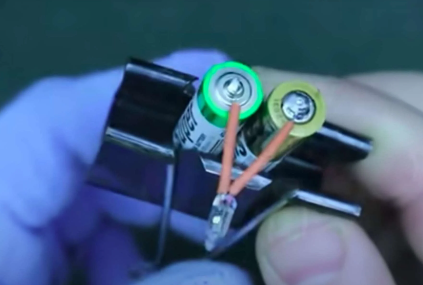 Как сделать фонарь за 72 гривны, который будет светить 3 месяца: инструкция