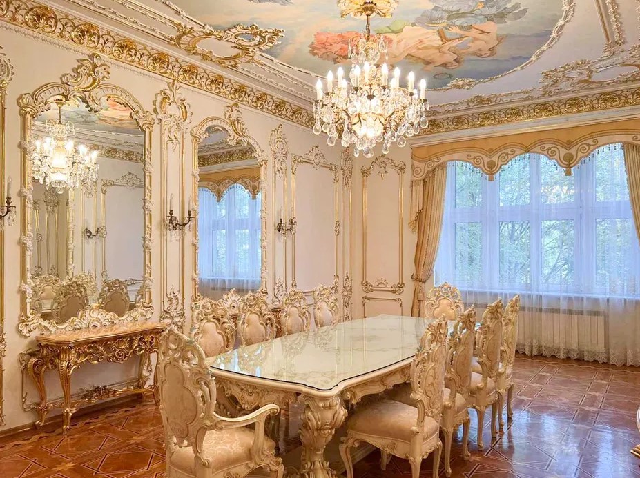 У серці Львова знайшли розкішну квартиру за 38 млн грн: як вона виглядає