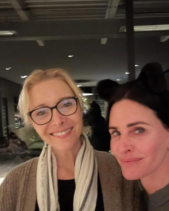 Як сьогодні виглядає Кортні Кокс - та сама Моніка з серіалу "Друзі" (фото)