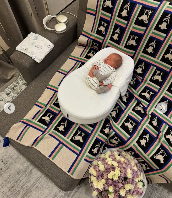 Дружина Остапчука показала маленького сина та розповіла про материнство (фото)