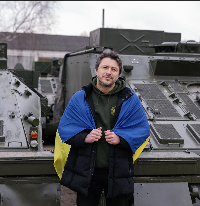 Перші "народні Спартани": Притула показав бронетехніку, яку купили за донати українців (фото)