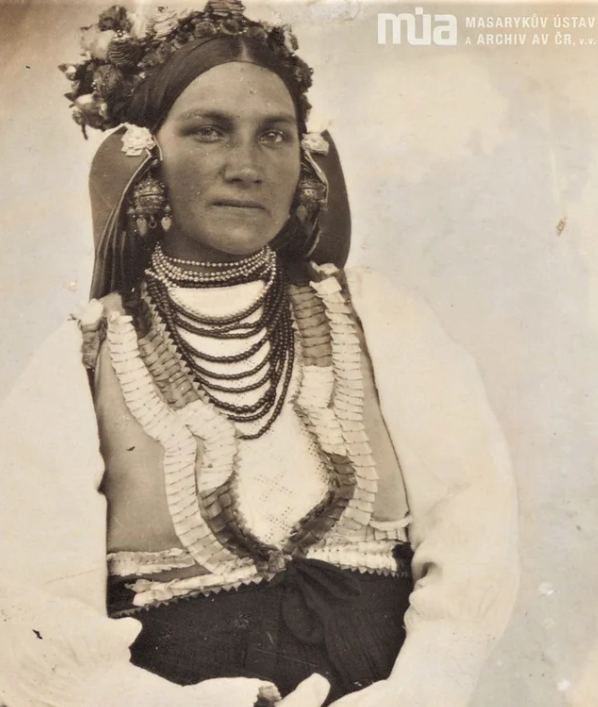Как гуцулы праздновали свадьбу 100 лет назад: обычаи и архивные фото