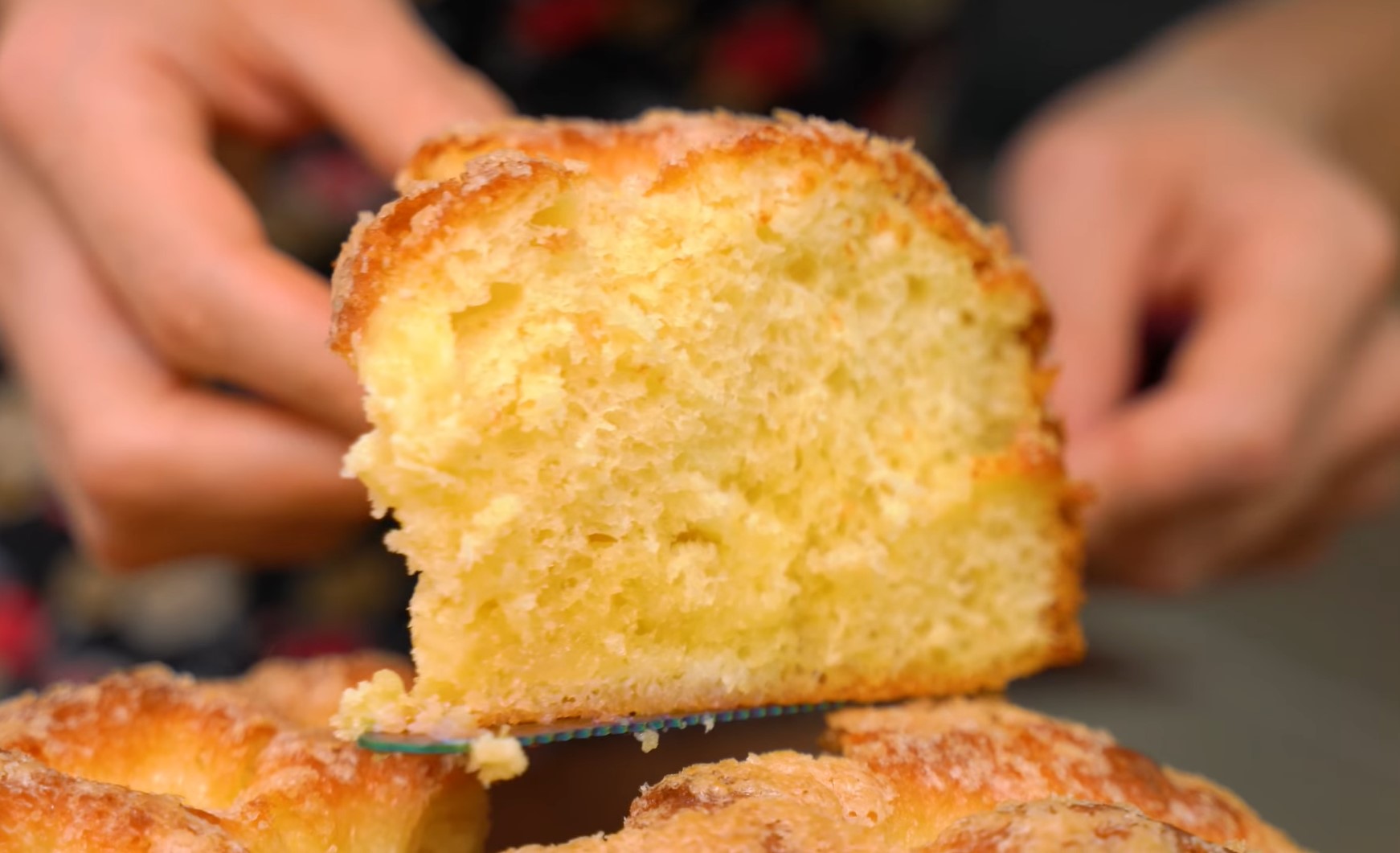 Мягкий как пух сахарный пирог: готовим по бабушкиному рецепту