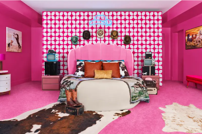 Копия дома Барби. Смотрите, как выглядит "кукольная" гостиница и сколько стоит в ней проживание