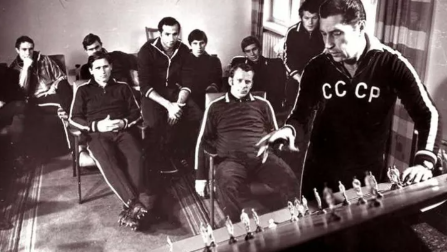 Помер легендарний тренер луганської "Зорі" Герман Зонін: архівновное відео і фото