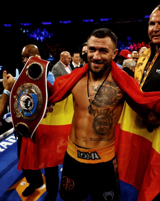 Скандальний фінал Формули-1, майстер-клас від Ломи і провал в єврокубках: підсумки спортивного тижня