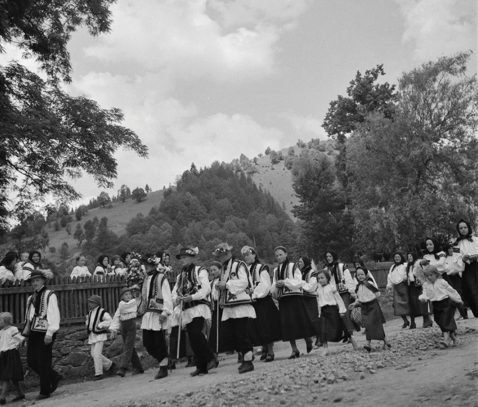 Как гуцулы праздновали свадьбу 100 лет назад: обычаи и архивные фото