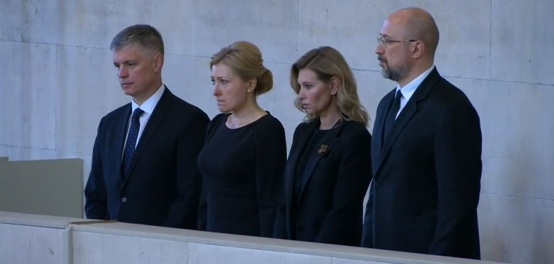 Елена Зеленская приехала на похороны Елизаветы II и встретилась с Кейт Миддлтон (фото и видео)