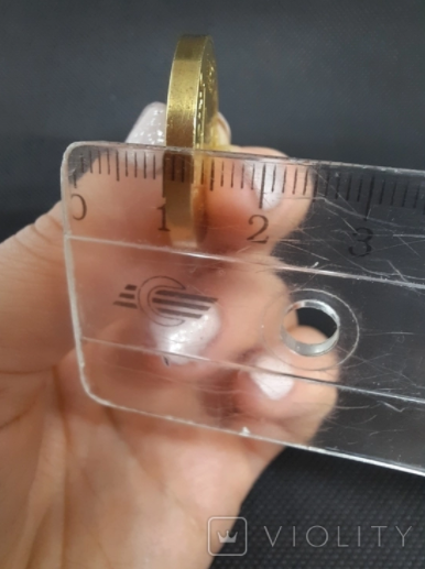 За эту 1-гривневую монету готовы платить по 50 тысяч. Проверьте свои карманы (фото)