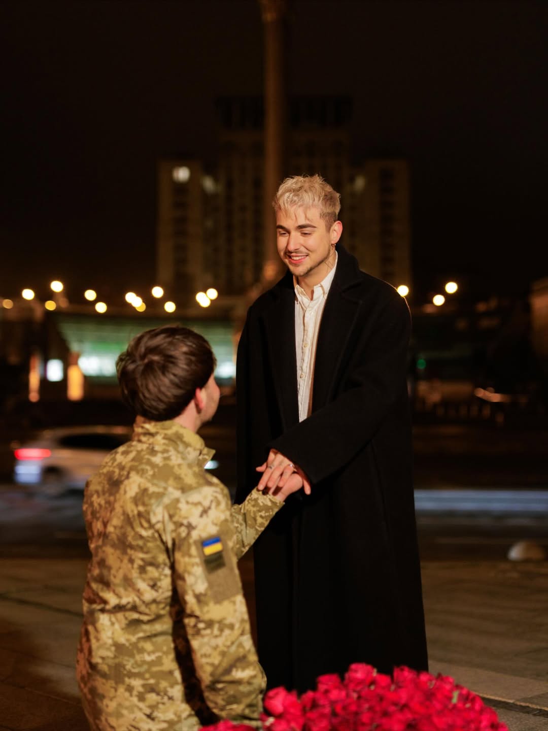 Заручини MELOVIN з військовим назвали "цирком": він відповів (фото)