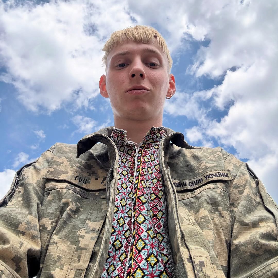 "Спасибо службе". Известный музыкант раскрыл, чем сейчас занимается в армии