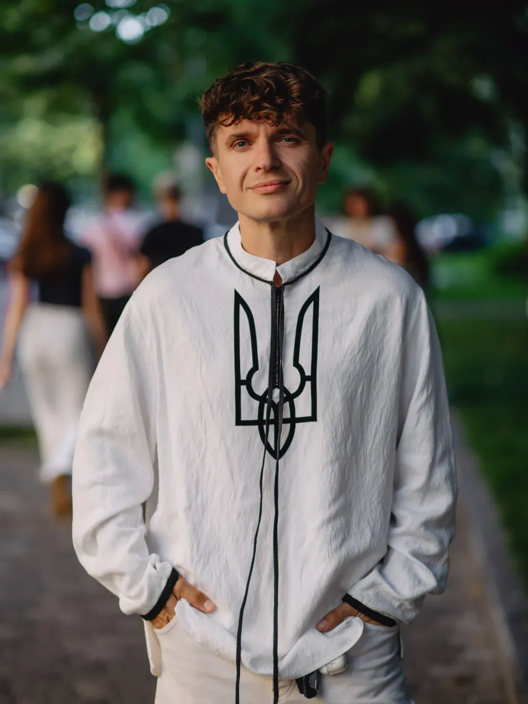 Анатолич честно объяснил, почему не осуждает Лободу за выступления на русском языке