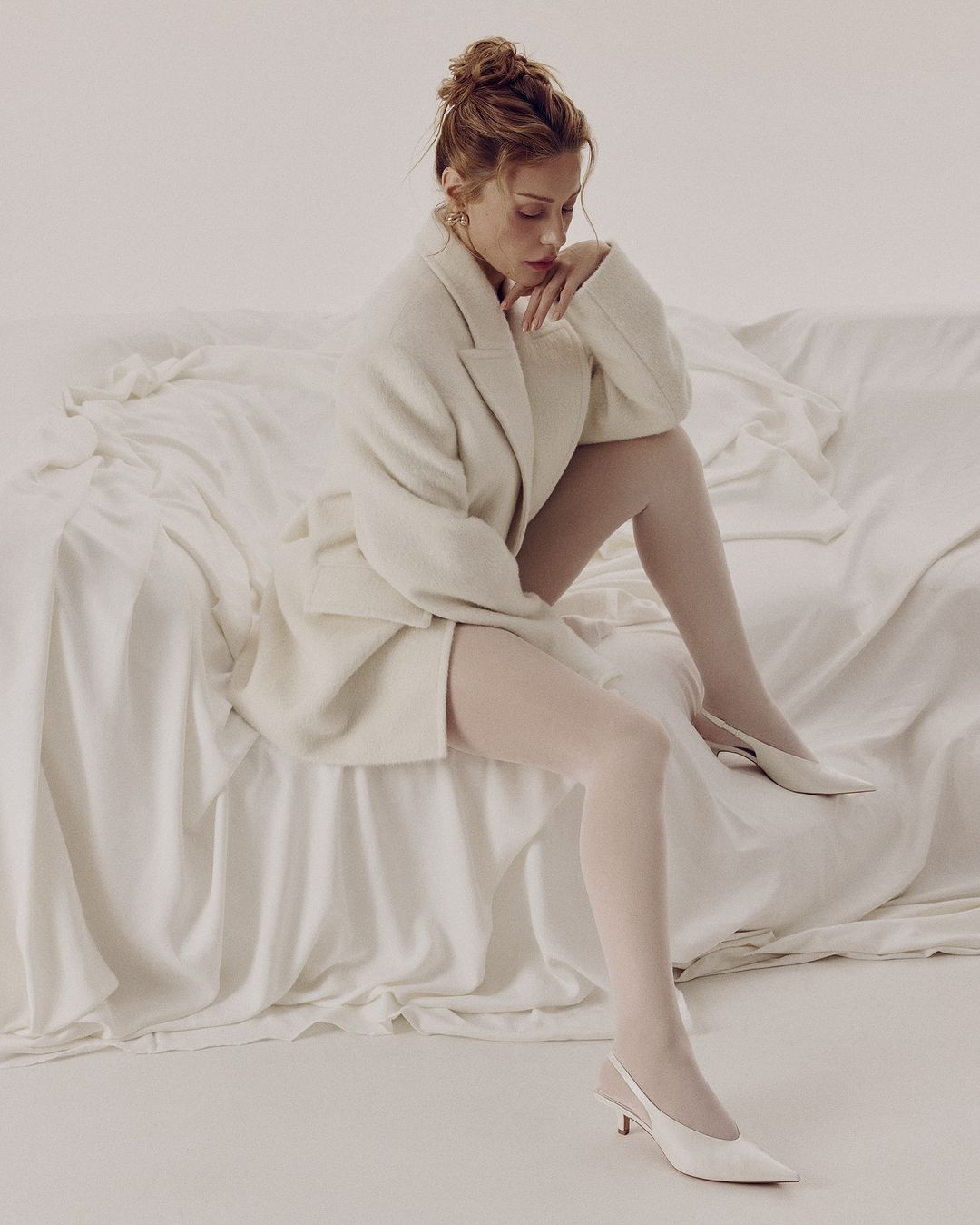 Кароль поразила смелыми фото и заговорила о любви: "Бегают мурашки"