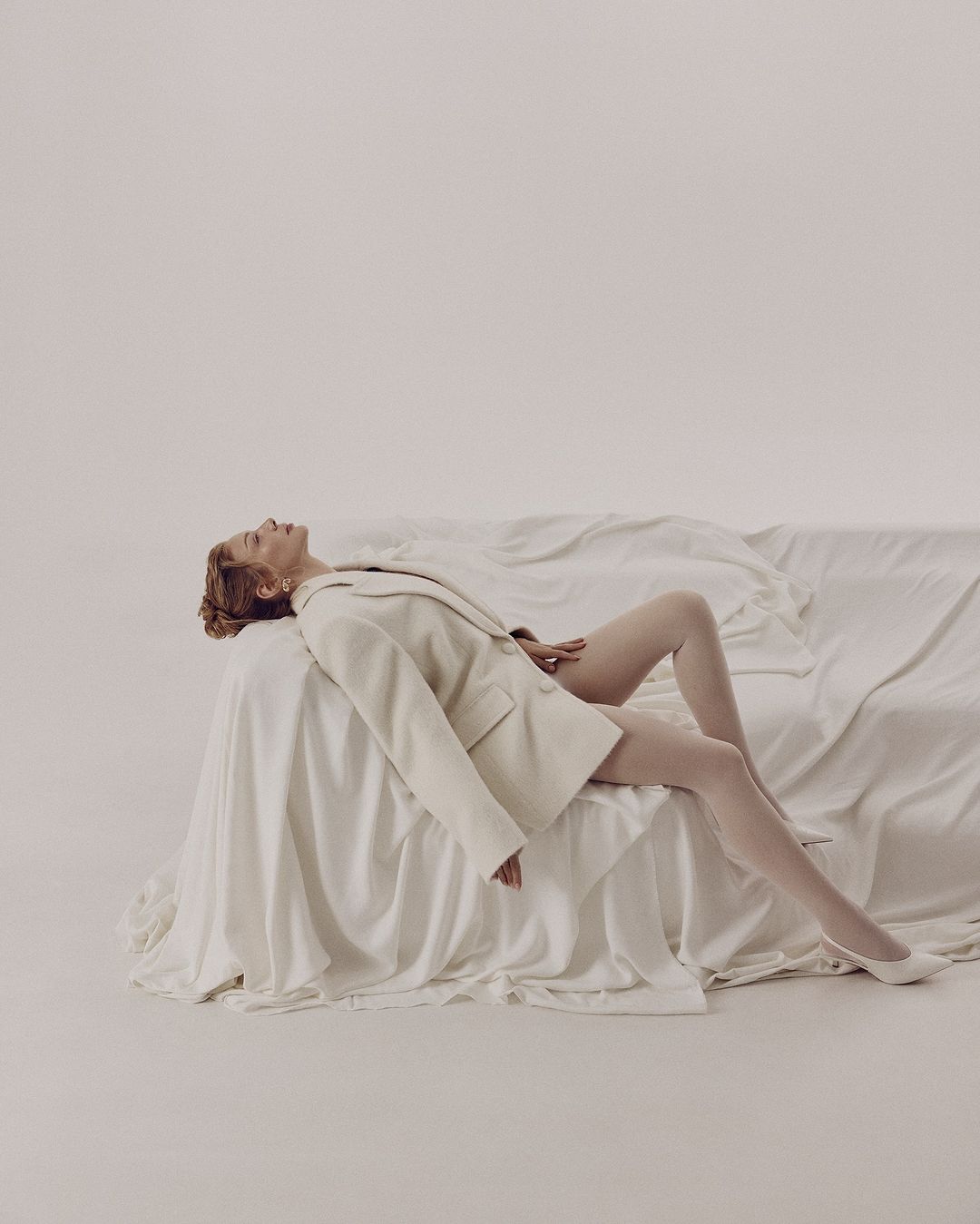 Кароль поразила смелыми фото и заговорила о любви: "Бегают мурашки"