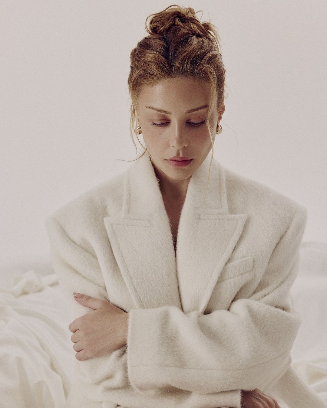 Кароль поразила смелыми фото и заговорила о любви: "Бегают мурашки"