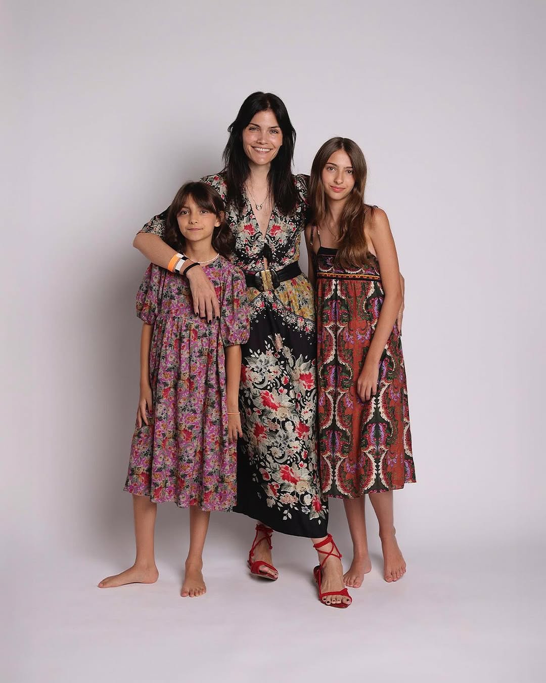 Тримали у будівлі зі зміями і скорпіонами. Що відомо про викрадення популярної моделі Victoria's Secret