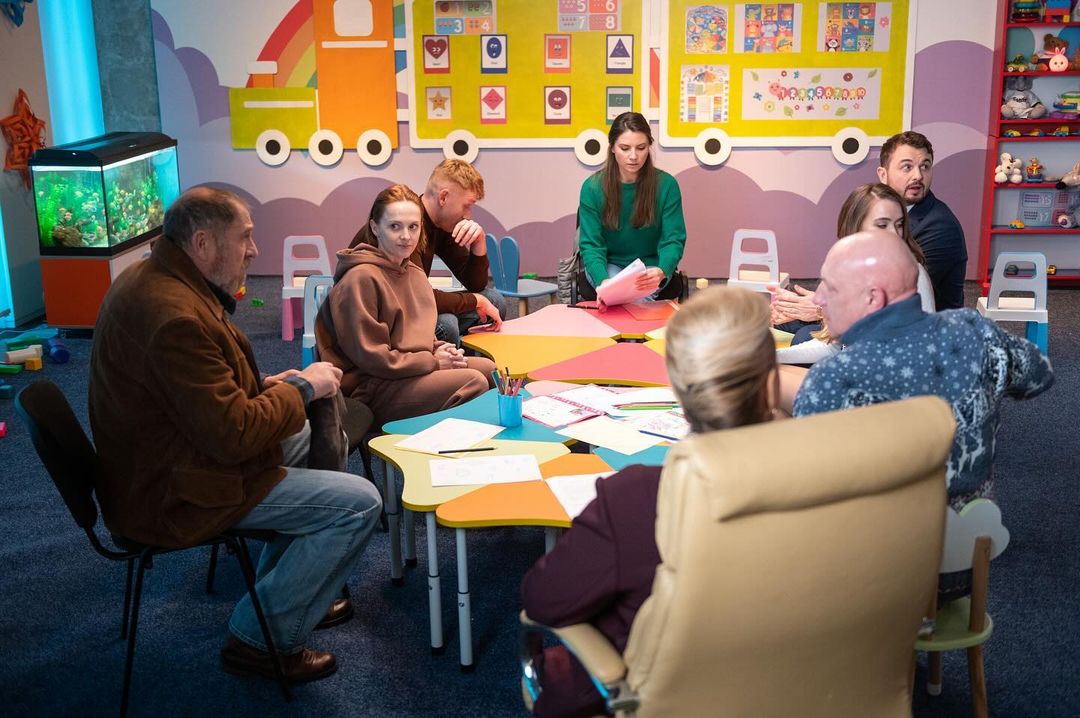 "Збори ОСББ": дивіться перший тизер новорічної комедії з Сумською і Яновичем