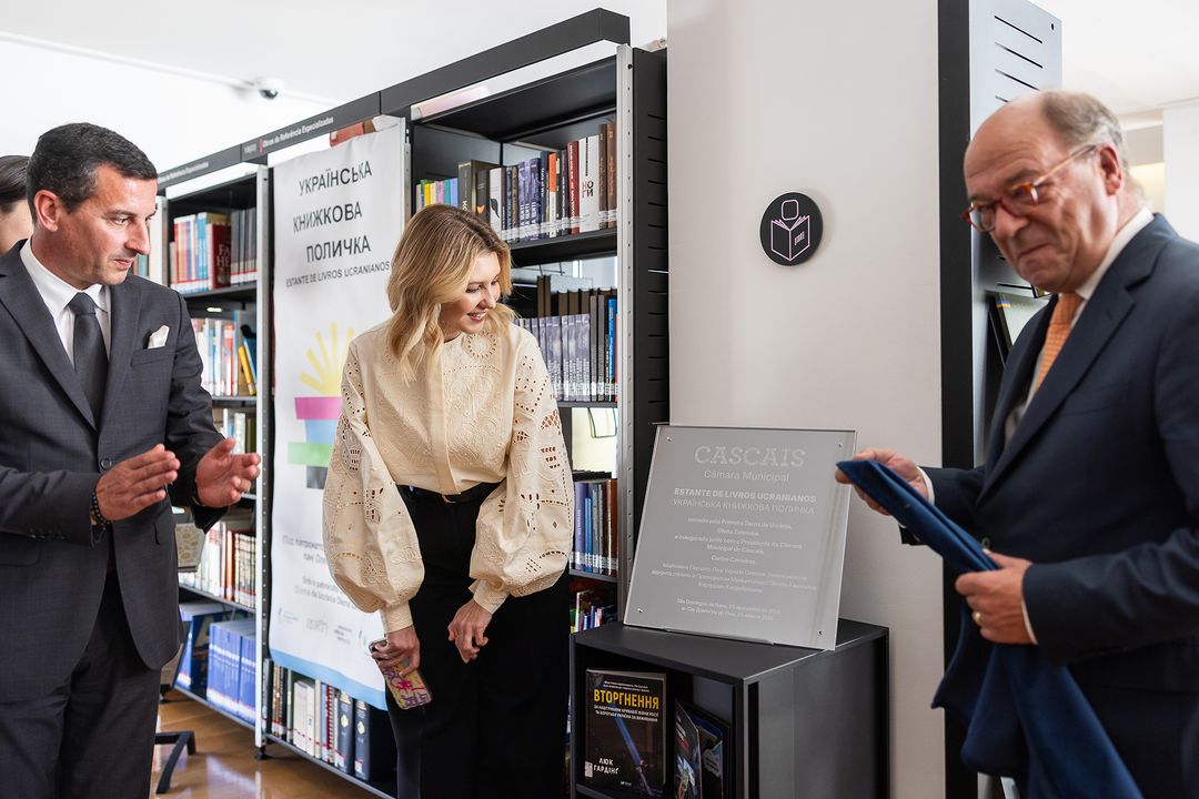 Во время визита в Португалию Зеленская показалась в особенной вышиванке: как выглядела первая леди