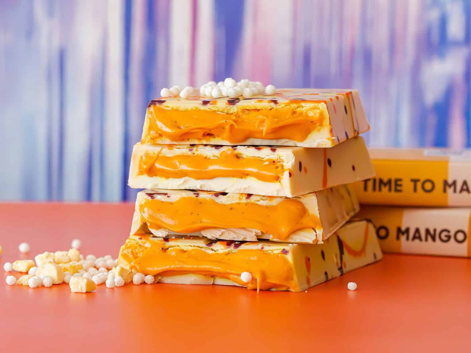 У Дубаї створили новий шоколад, який буквально вибухає у роті: що тепер у начинці?