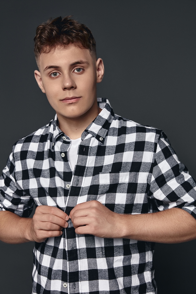 Тіна Кароль зворушила фото з 14-річним сином. Знімки присвятила його померлому батьку