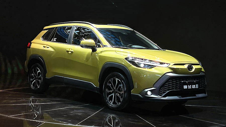 Размером с RAV4 и по цене Corolla: Toyota представила новый кроссовер Frontlander