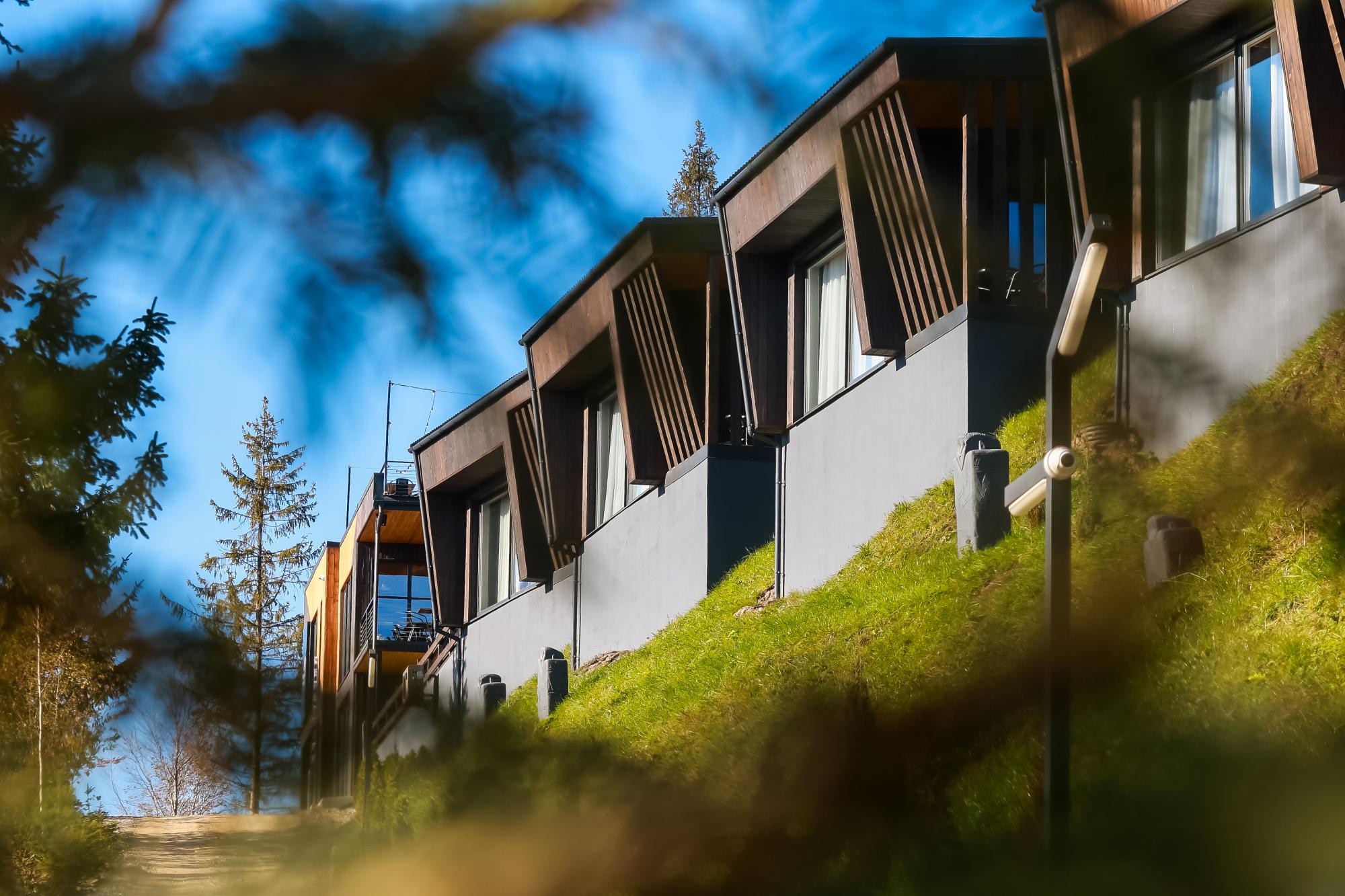 Краса гір та комфорт: де відпочити та що подивитися у Микуличині