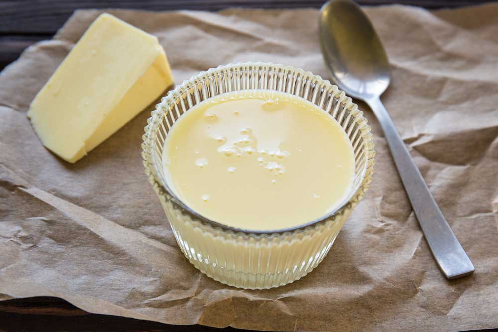 Клопотенко поділився секретом згущеного молока вдома: змішайте ці три продукти