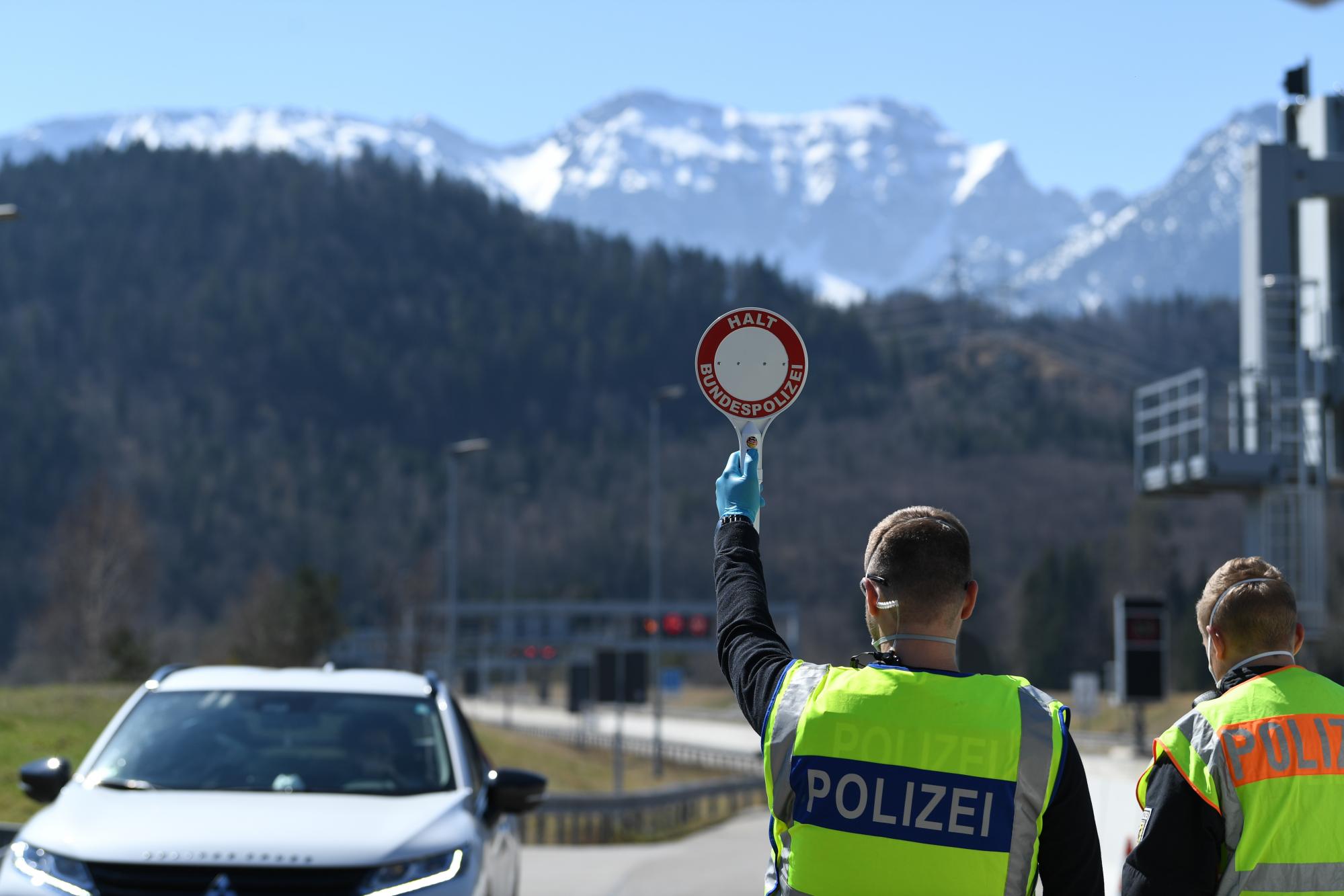 У Німеччині запровадили паспортний контроль на всіх кордонах: що зміниться для українців