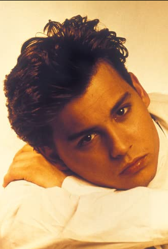 Джонни Деппу - 60! Лучшие перевоплощения актера в кадре и в жизни (фото)