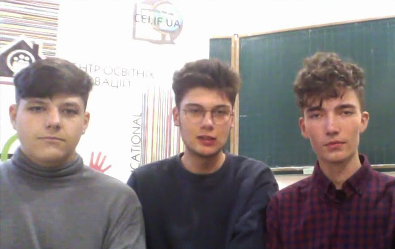 Школьники из Ивано-Франковска создали дрон, помогающий ВСУ искать мины (видео)