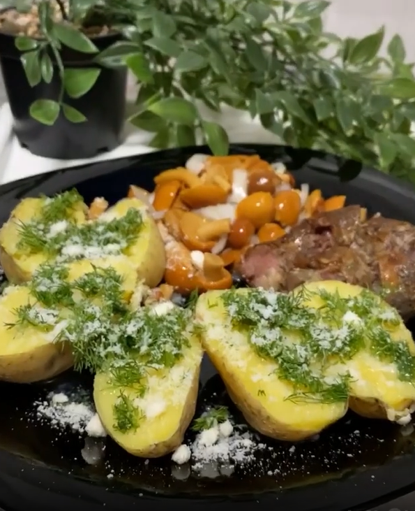 Как быстро и вкусно запечь картофель без духовки: на приготовление уйдет только 10 минут